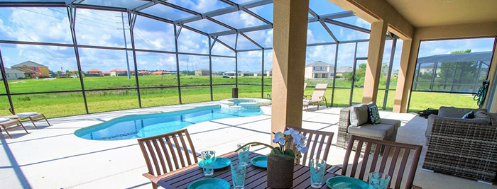 White Rose Villas vacation homes in Orlando Florida sunny private pool