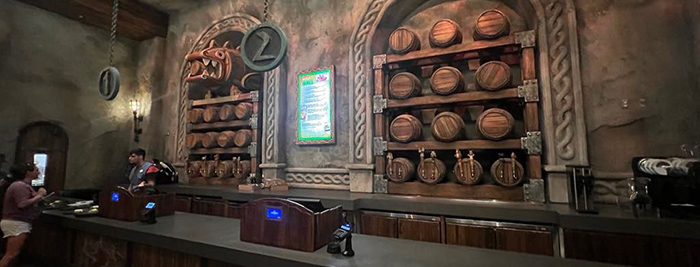 white rose villas homeowner viewpoint pauline visit to universal EPIC adventure pauline ate in the great hall in how to train your dragon isle of berk 