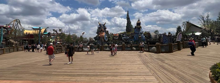 white rose villas homeowner viewpoint pauline visit to universal EPIC adventure view of isle of berk how to train your dragon